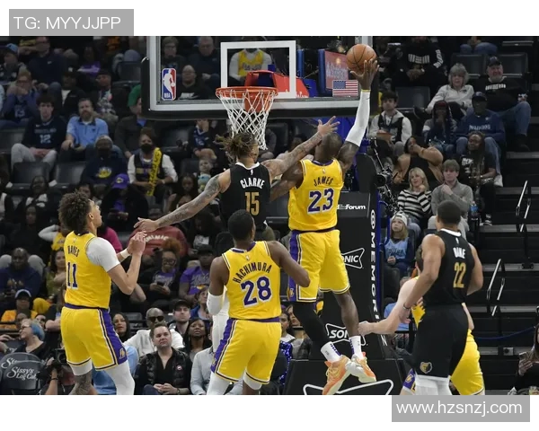 热火与勇士激战正酣10月18日NBA赛场火花四溅谁能笑到最后